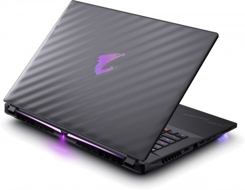 Gigabyte AORUS MASTER 18 BZH
