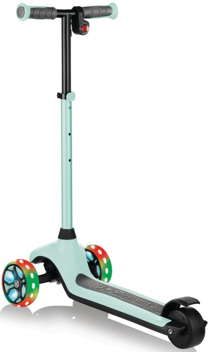 Globber E-Motion 4 Plus