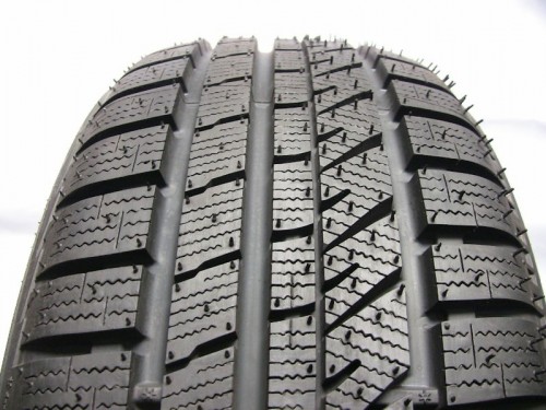 Bridgestone Blizzak LM-30