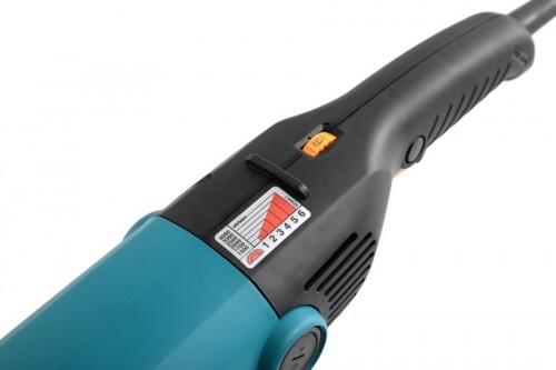 Makita SA7000C