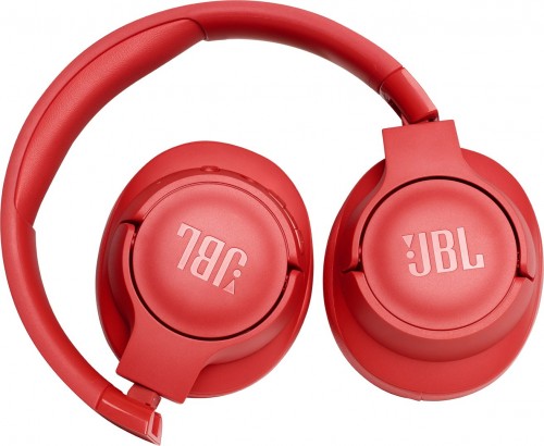 JBL Tune 700BT