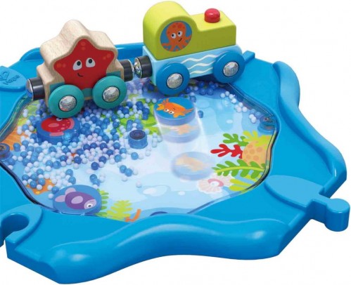 Hape Undersea Figure 8 E3827