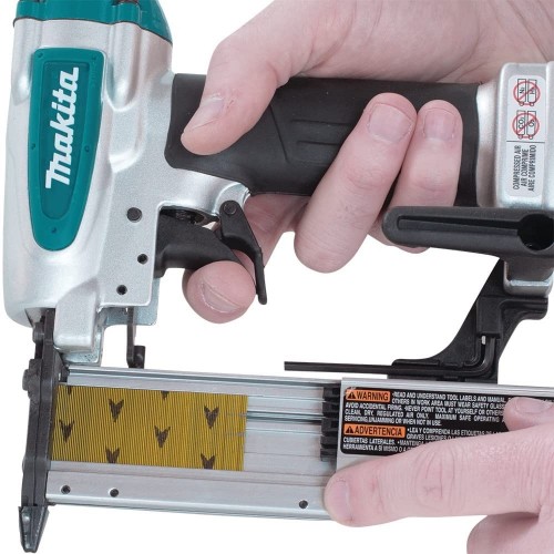 Makita AF353