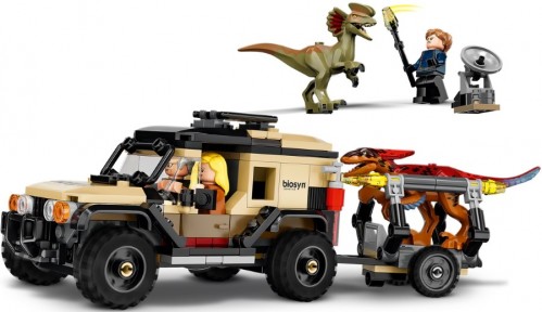 Lego Pyroraptor and Dilophosaurus Transport 76951