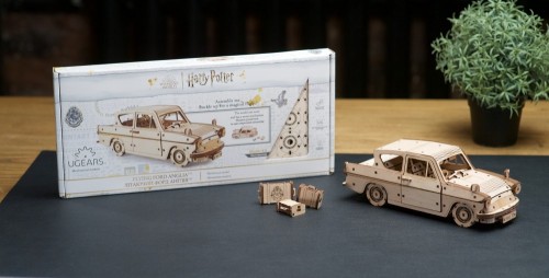 UGears Flying Ford Anglia 70173