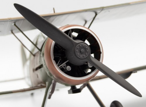 ICM Gloster Gladiator Mk.I with British Pilots in Tropical U