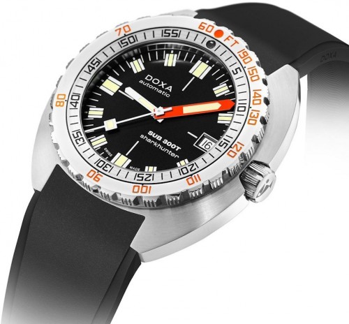 DOXA SUB 300T Sharkhunter 840.10.101.20