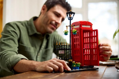 Lego Red London Telephone Box 21347