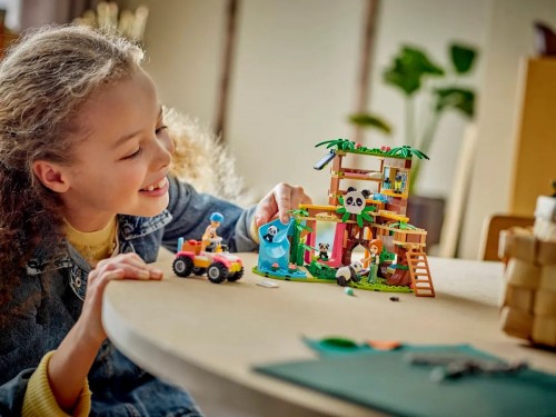 Lego Panda Sanctuary Animal Care 42648