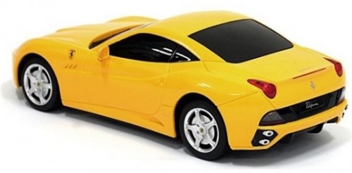 Rastar Ferrari California 1:24
