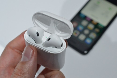 Apple AirPods