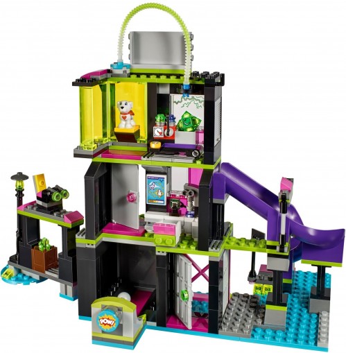 Lego Lena Luthor Kryptomite Factory 41238