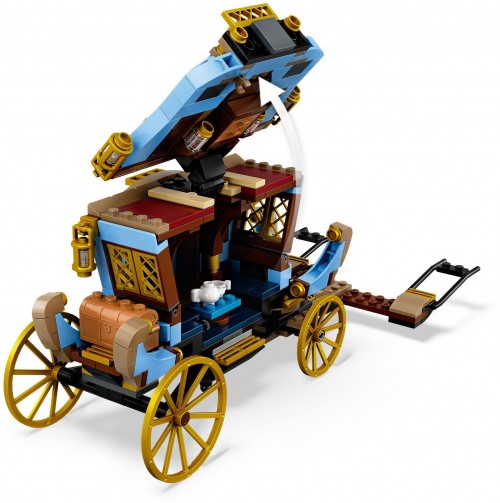 Lego Beauxbatons Carriage: Arrival at Hogwarts 75958