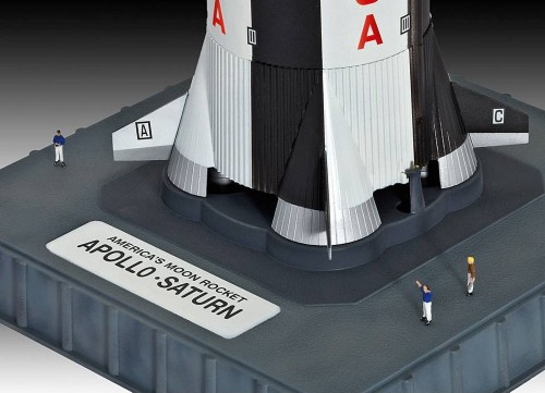 Revell Apollo Saturn V (1:144)