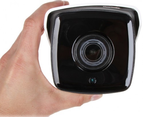 Hikvision DS-2CD4A26FWD-IZS