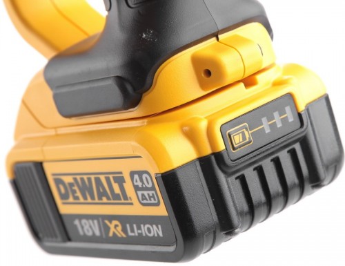 DeWALT DCG412M2