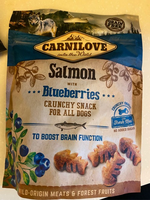 Carnilove Crunchy Snack Salmon with Blueberries 0.2 kg