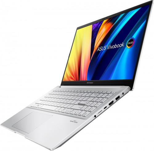 Asus Vivobook Pro 15 OLED M6500