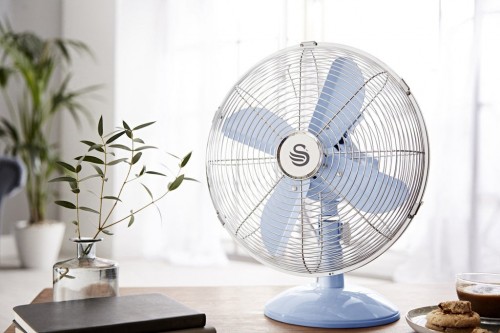 SWAN Retro 12 Inch Desk Fan