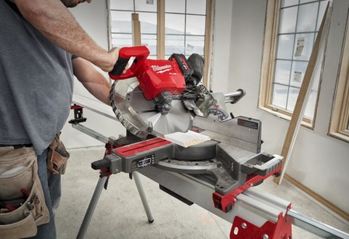 Milwaukee M18 FMS305-121