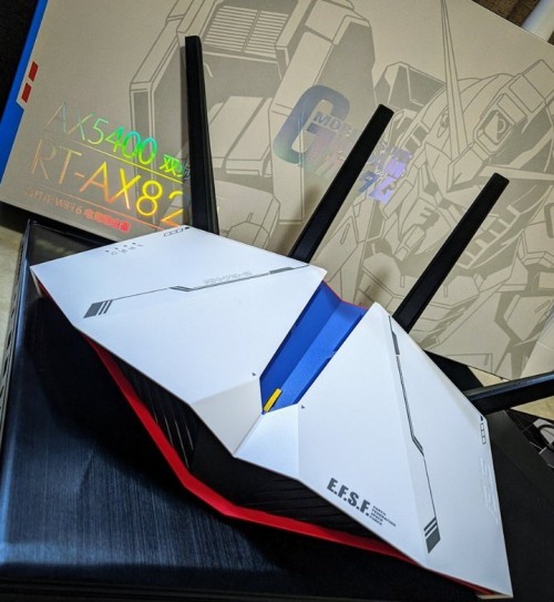 Asus RT-AX82U Gundam Edition