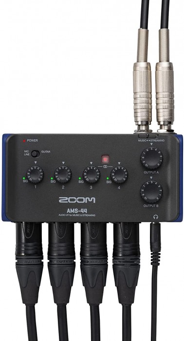 Zoom AMS-44