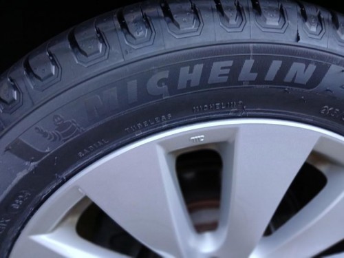 Michelin Defender2