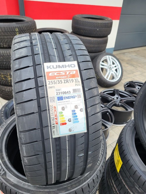 Kumho Ecsta Sport S