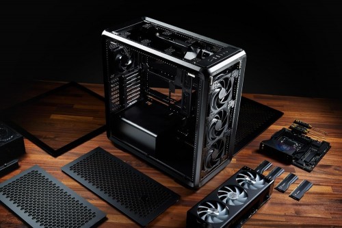 Cooler Master MasterFrame 600 Black