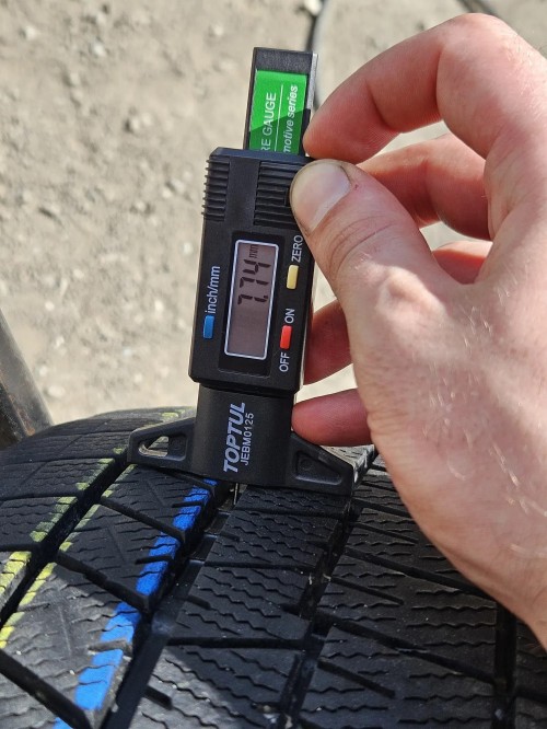 Dunlop Winter Maxx 03