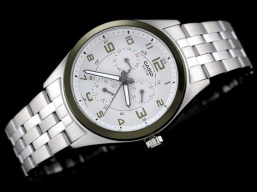 Casio MTP-1352D-8B2