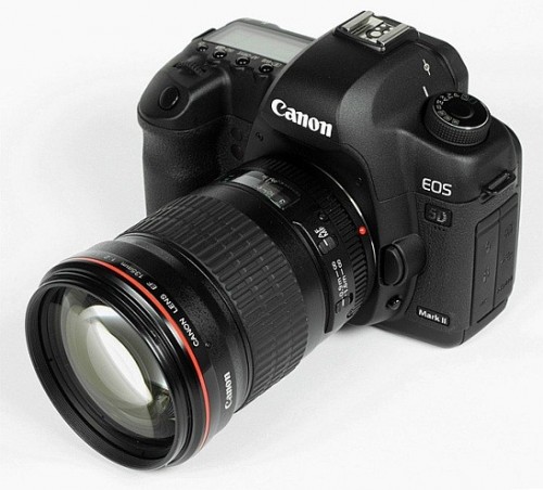 Canon EF 135mm f/2.0L USM