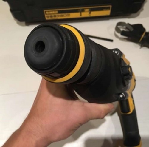 DeWALT D25143K