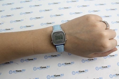 Casio LA-670WEL-2A
