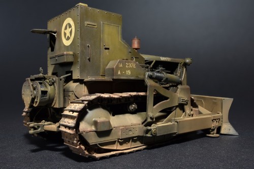 MiniArt U.S. Armoured Bulldozer (1:35)