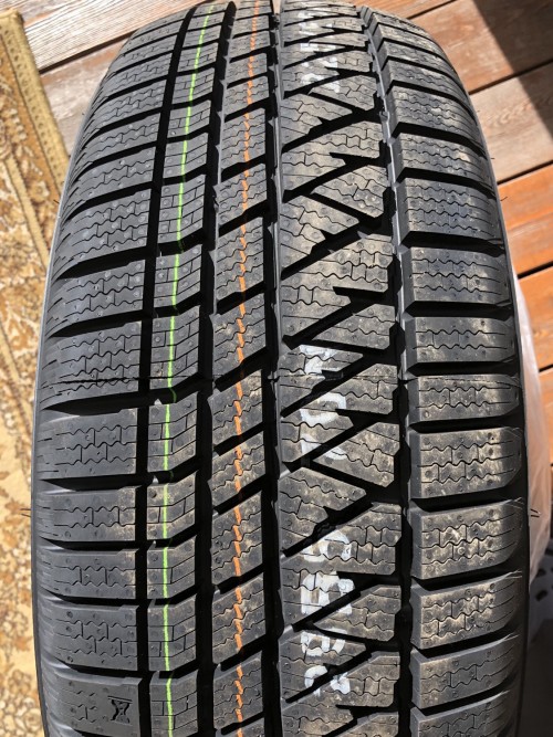 Kumho WinterCraft WS71