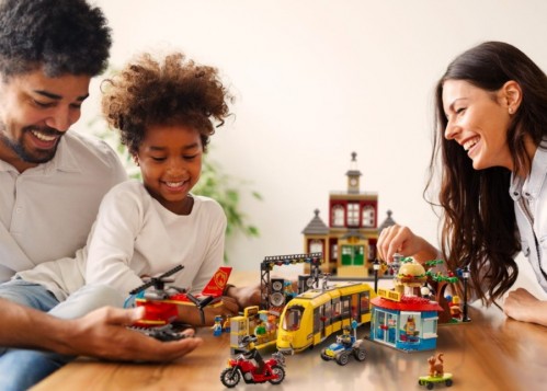 Lego Main Square 60271