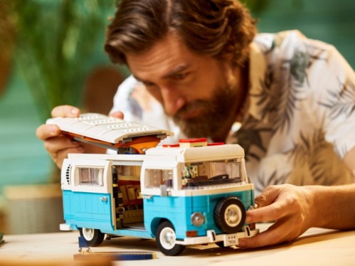 Lego Volkswagen T2 Camper Van 10279