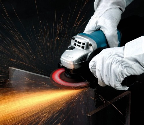 Makita 9558HNRG