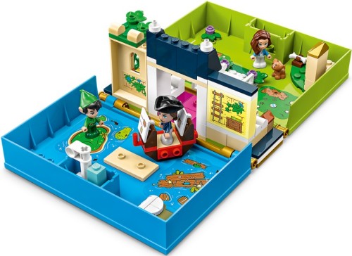 Lego Peter Pan and Wendys Storybook Adventure 43220