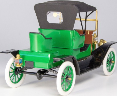 ICM Model T 1912 Commercial Roadster (1:24)