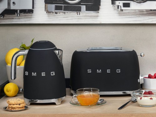 Smeg TSF01BLMUK