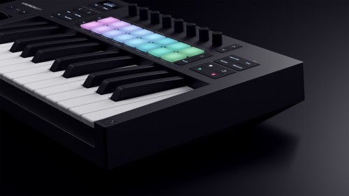 Novation Launchkey 25 MK4