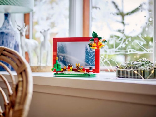 Lego Christmas Picture Frame 40702