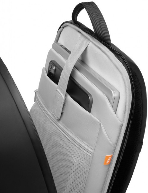 XD Design Edge 17L