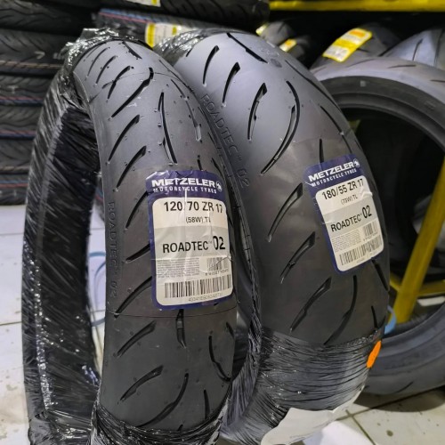 Metzeler Roadtec 02