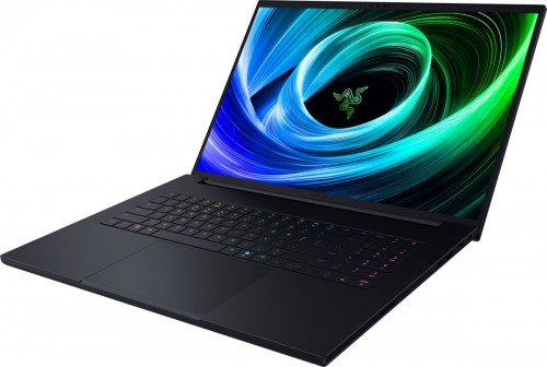 Razer Blade 18 2025