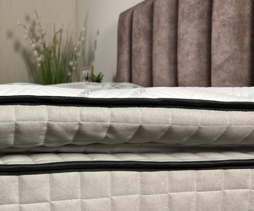 Family Sleep Artemida