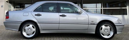Carbonado Retro