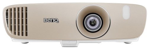 BenQ W2000